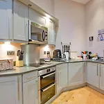 3 Bedroom Modern Mews House